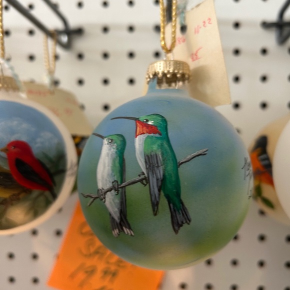 Hummingbird Ornament - Original artwork by Alanna Thays - Picture 1 of 1